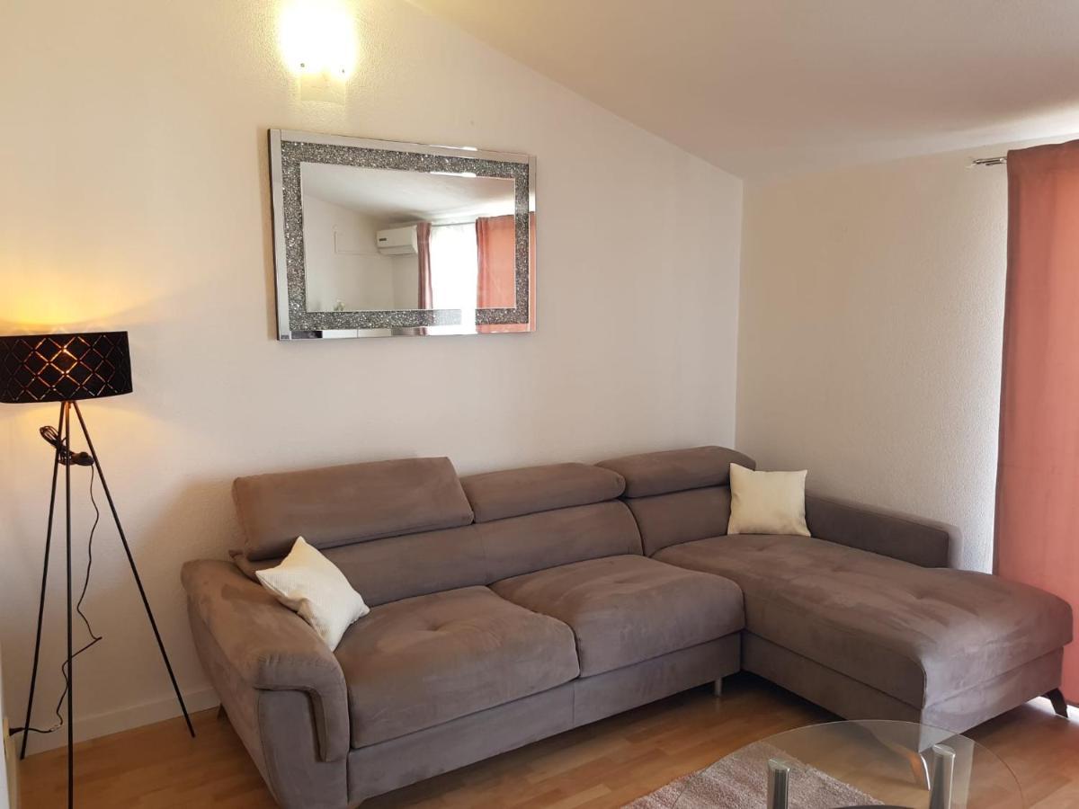 Apartman Mia With Pool1 Split Buitenkant foto