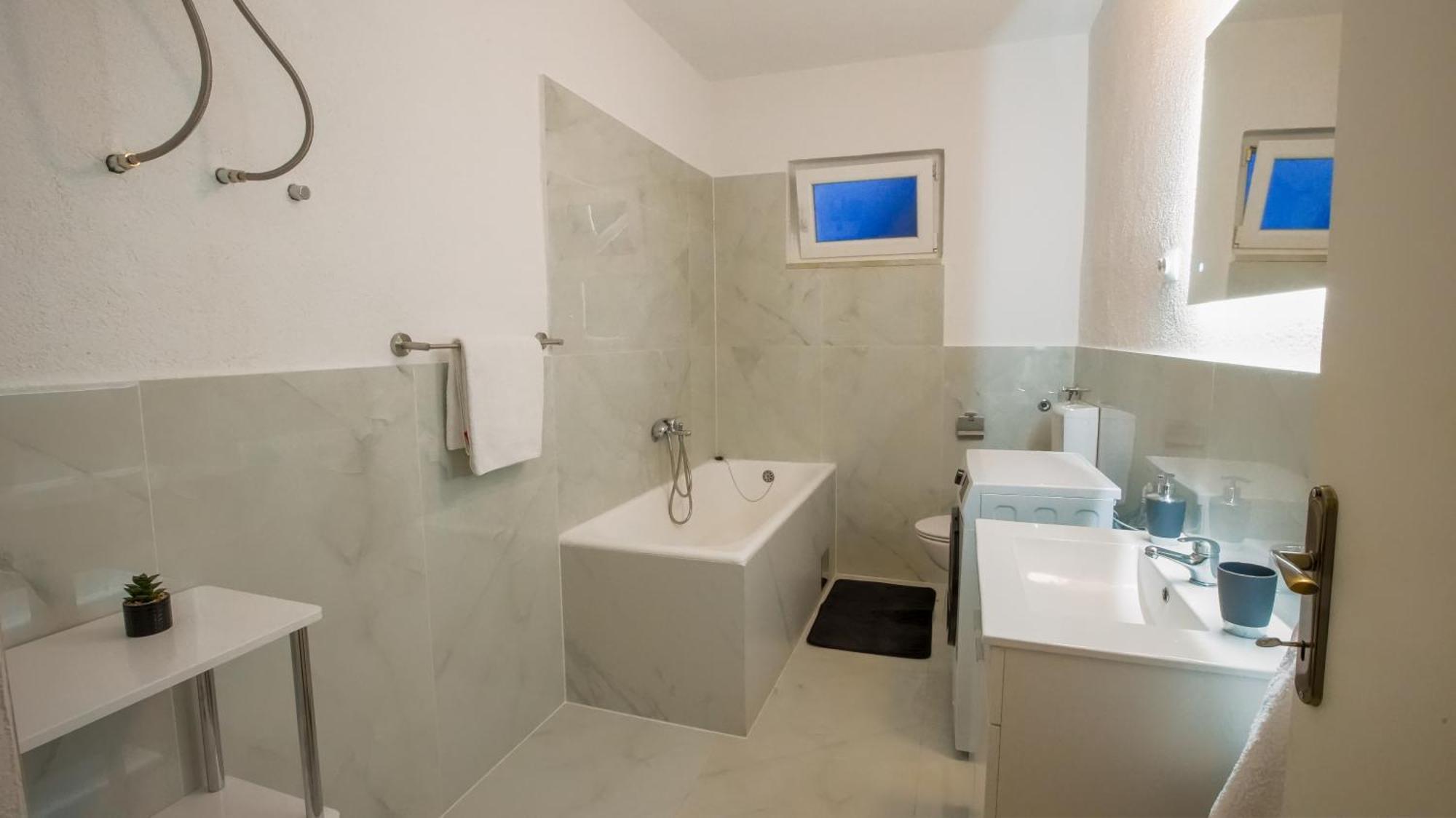 Apartman Mia With Pool1 Split Buitenkant foto
