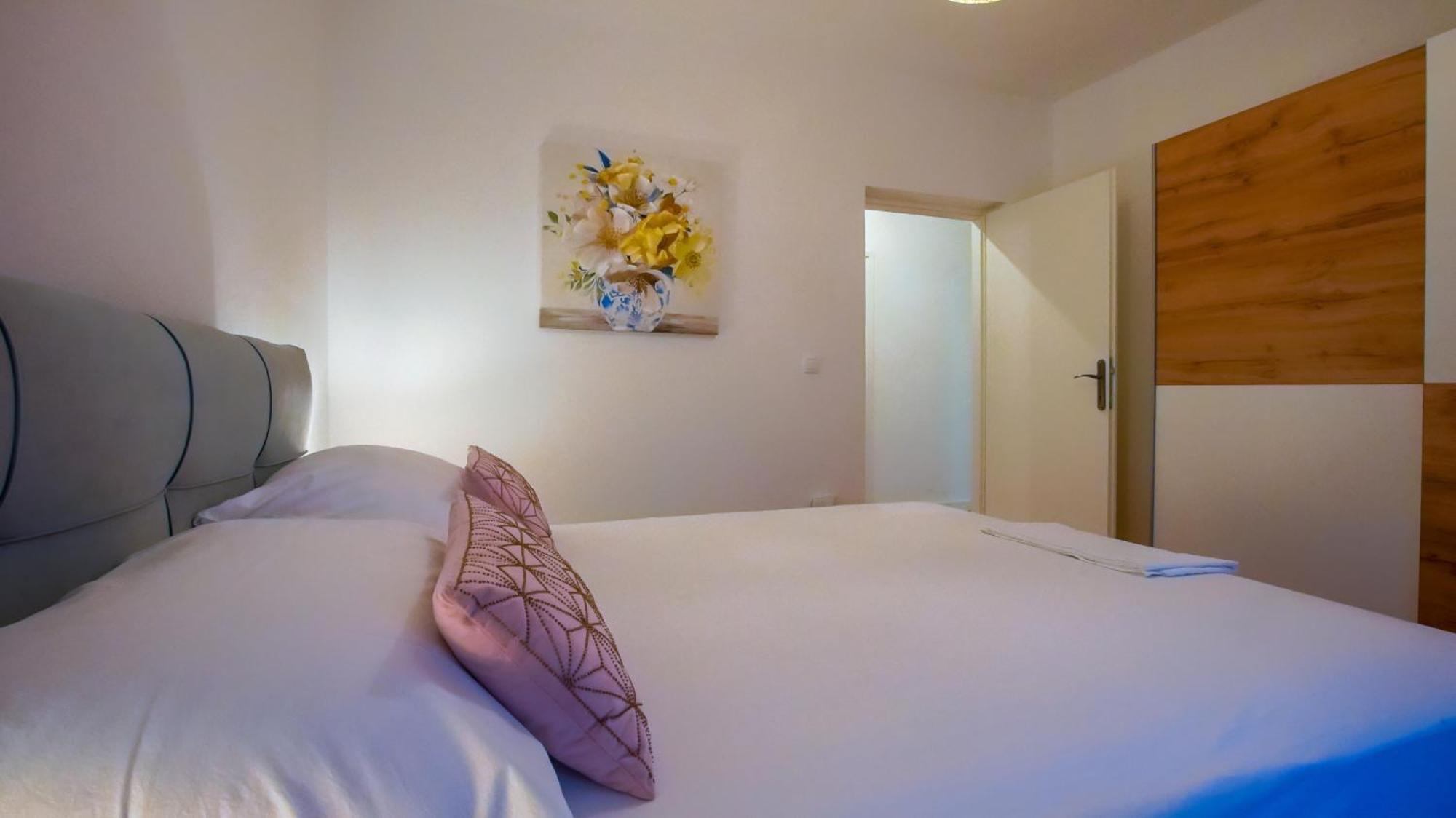 Apartman Mia With Pool1 Split Buitenkant foto